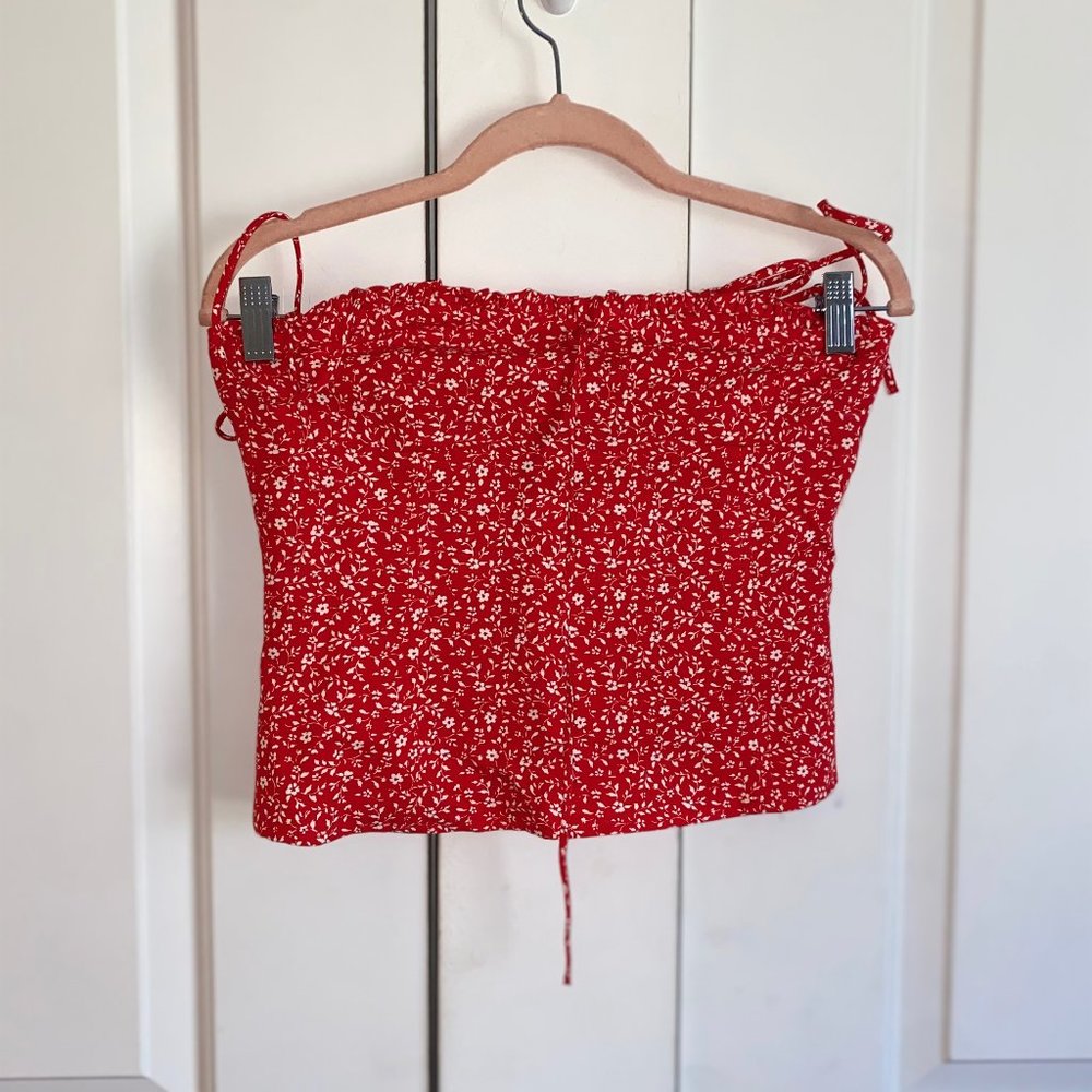 NWT Medium Zara Red and White Never Worn Corset Style Top - Tie Sleeve